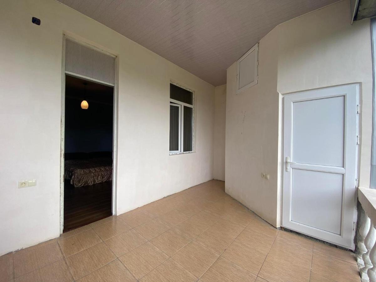 Natia Guest House Kobuleti Extérieur photo